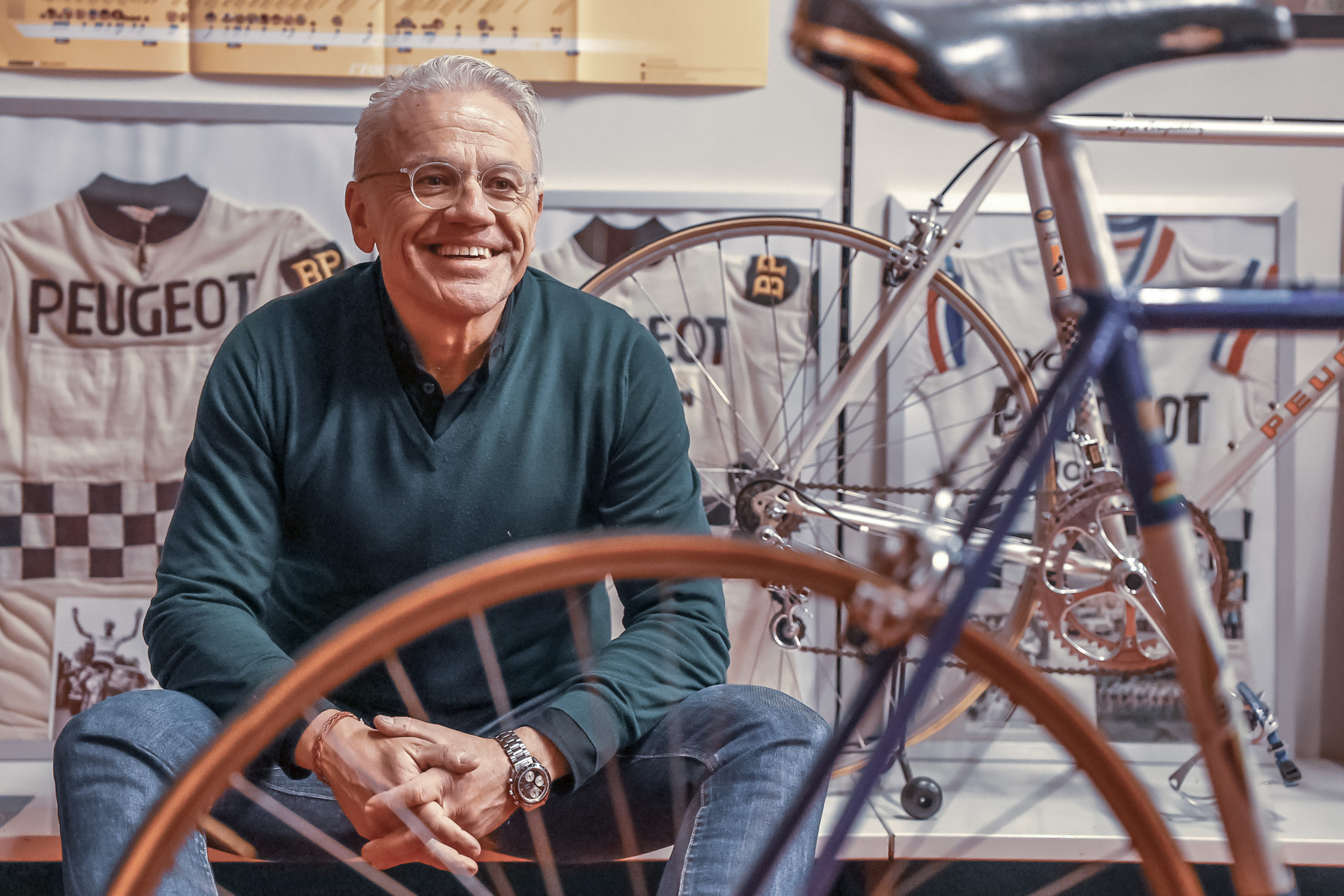 Der Rennrad-Sammler Andreas Höhnen pflegt eine bemerkenswerte Sammlung an historischen Rennrädern und Teilen